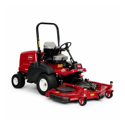 Segadora Groundsmaster® 3300 con CrossTrax® 4WD